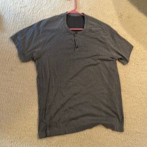 Lululemon Metal Vent Short Sleeve Workout Shirt - Size Large